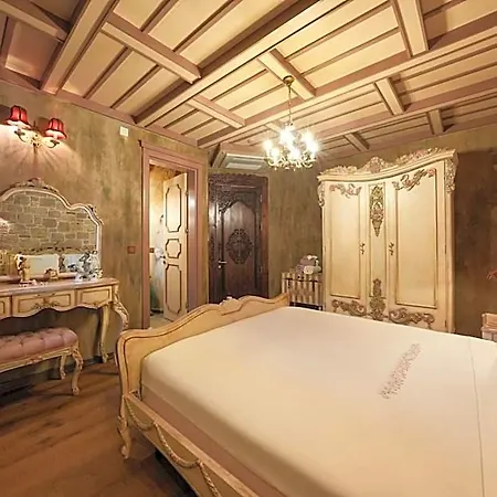 Naz Su Cunda Hotel 3*