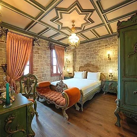 Naz Su Cunda Hotel 3*