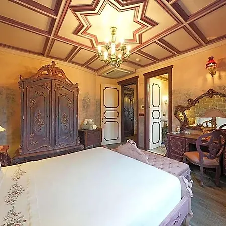 Naz Su Cunda Hotel